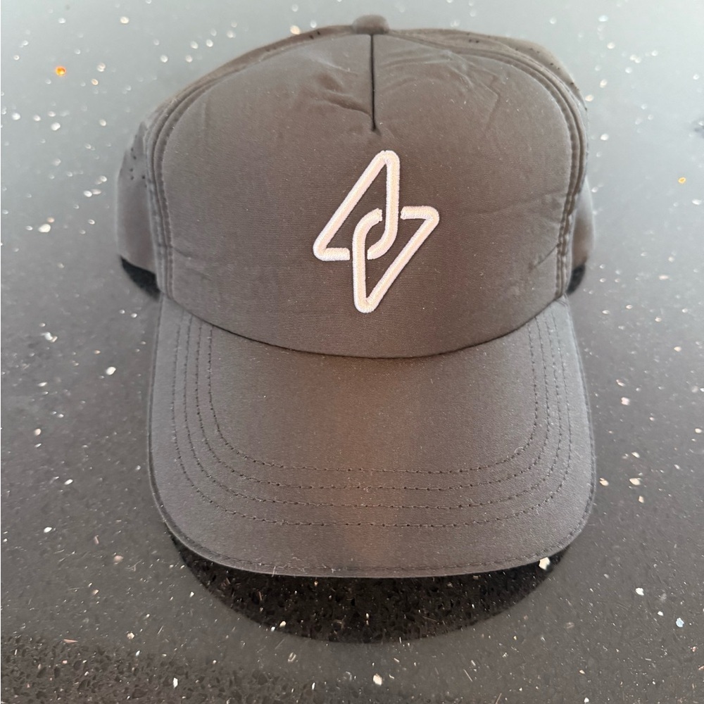 Black Baseball Legacy Cap with Logo - Picture 2 of 4